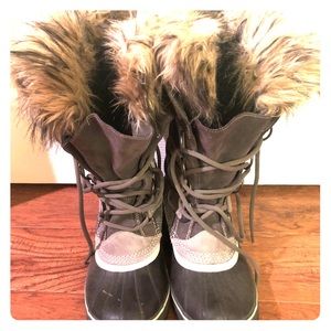 Sorel Joan of Arctic boot - size 9